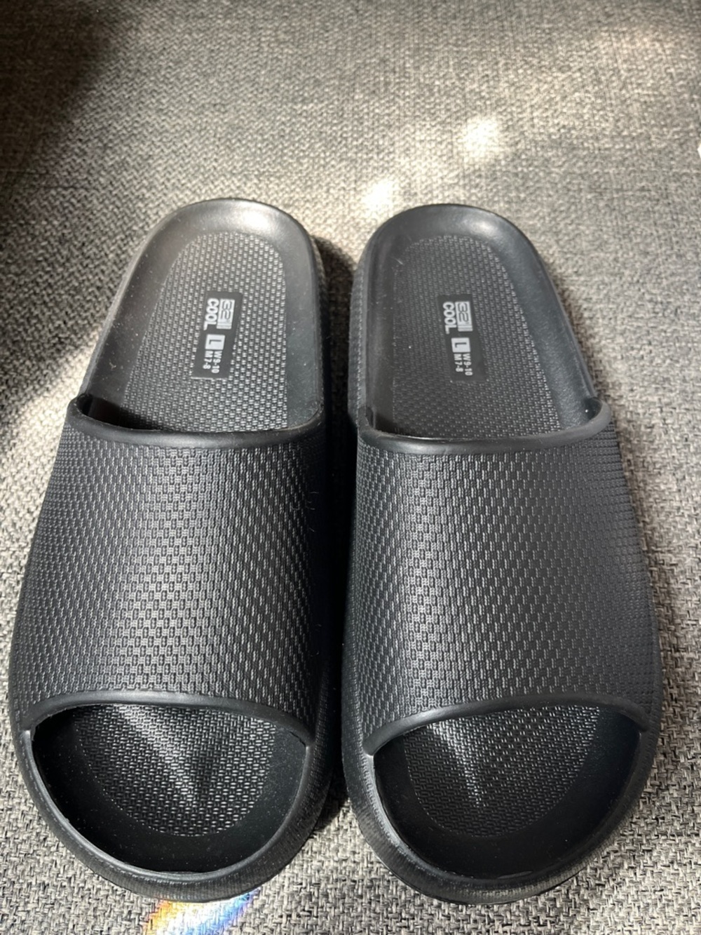 32 Degrees Black Textured Slide Sandals
